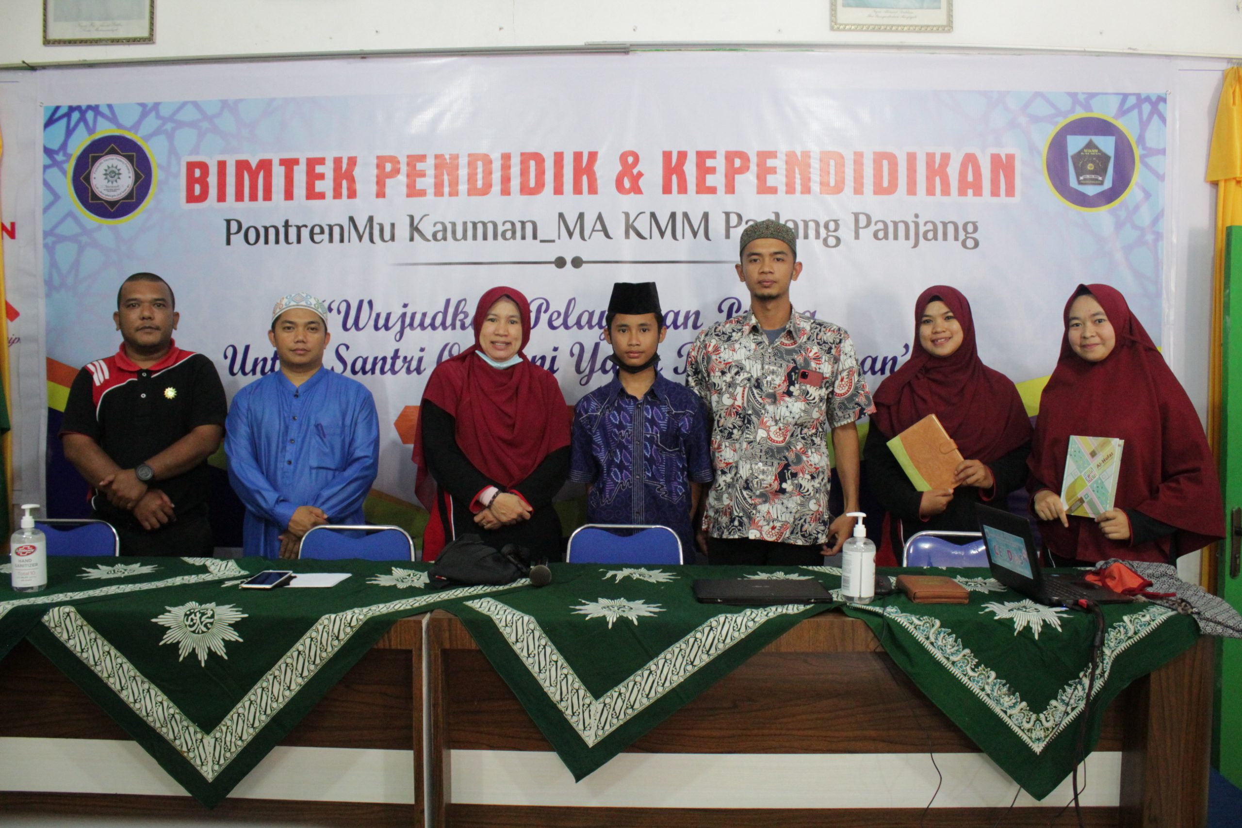 BIMTEK IMPLEMENTASI DAN METODE MENGHAFAL AL-QUR’AN OLEH FORUM RUMAH TAHFIDZ KAB. TANAH DATAR