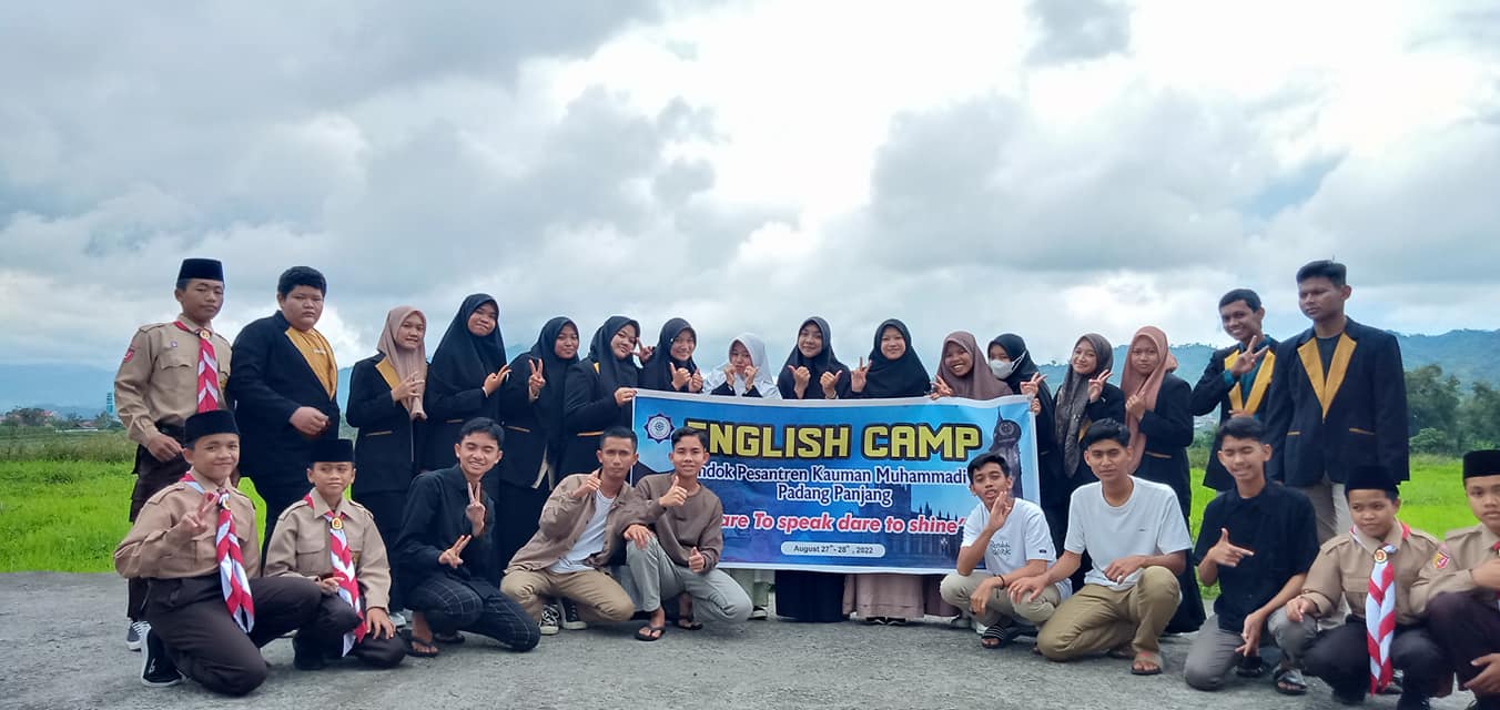 FUN LEARNING DENGAN ENGLISH CAMP KAUMAN LANGUAGE CENTER/KLC