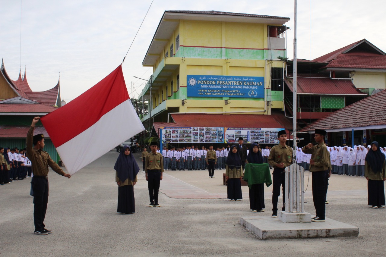 UPACARA BENDERA BERBAHASA ARAB EDISI SPECIAL MUHARRAM