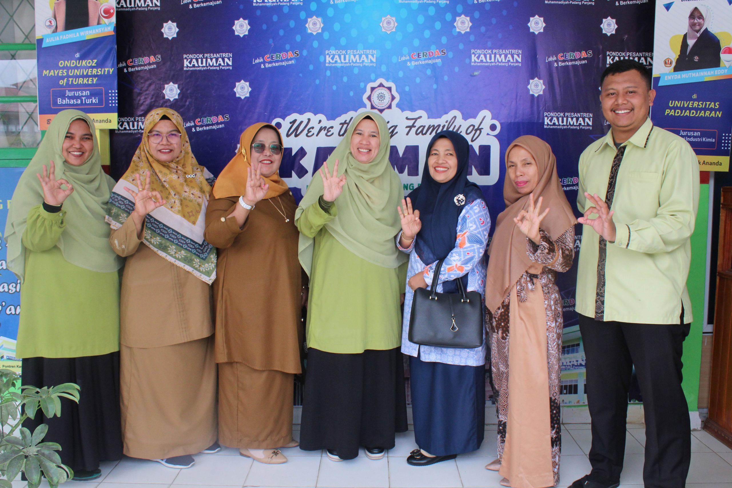 PONTREN KAUMAN TERIMA KUNJUNGAN DARI BKKBN SUMBAR