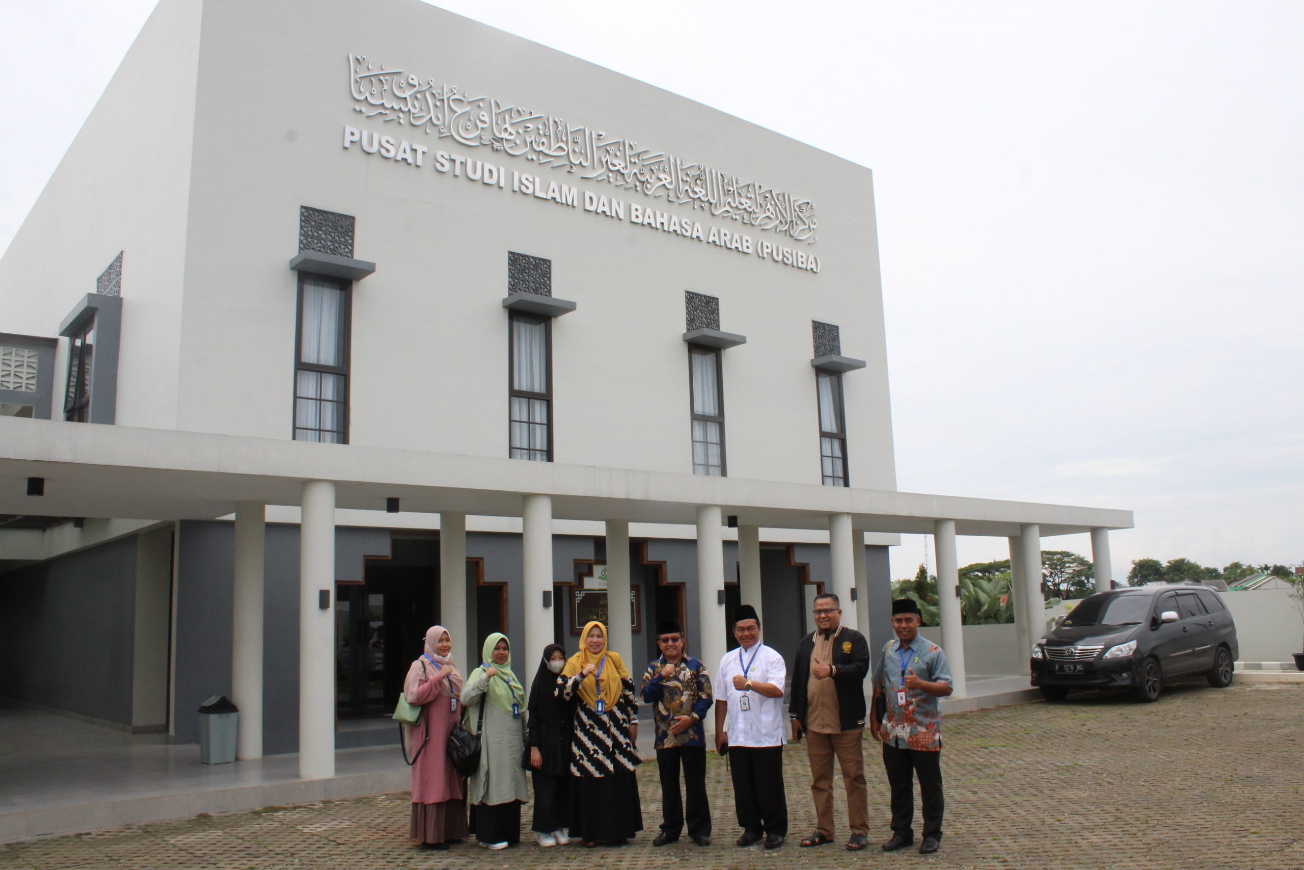 SIAPKAN SANTRI KULIAH KE AL AZHAR, PONTREN KAUMAN SAMBANGI PUSAT STUDI ISLAM & BAHASA ARAB