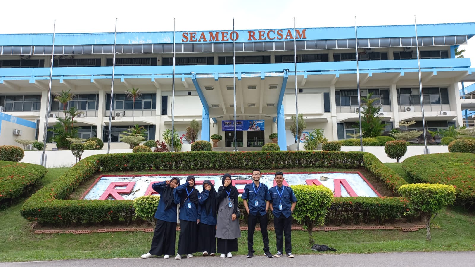 LUAR BIASA, SANTRI KAUMAN RAIH PRESTASI TINGKAT INTERNASIONAL ISEE 2022