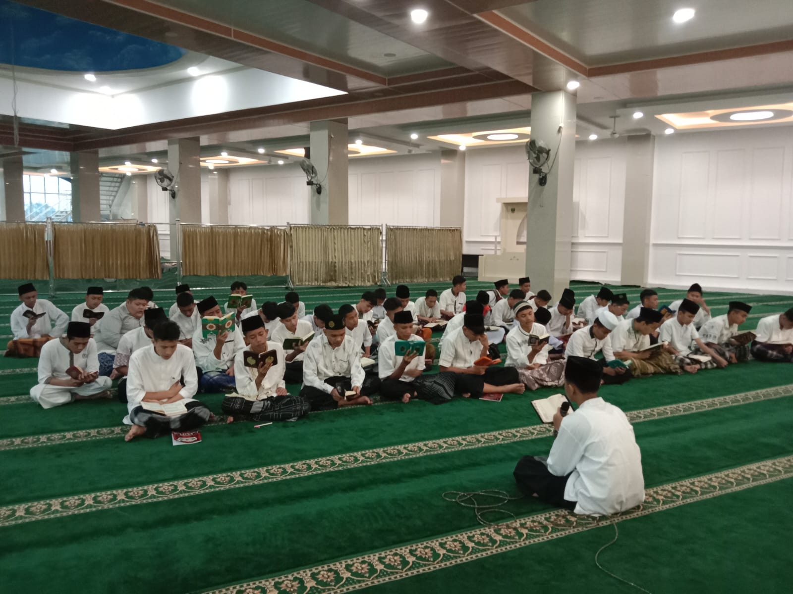 KABIR, Penguatan Spiritual Bagi Santri Pontren Kauman Padang