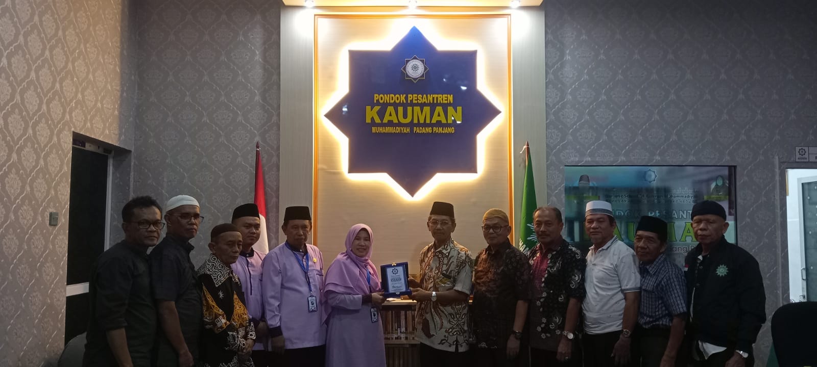 Pontren Kauman Padang Panjang Terima Kunjungan dari LazisMU Pimpinan Wilayah Muhammadiyah Jambi