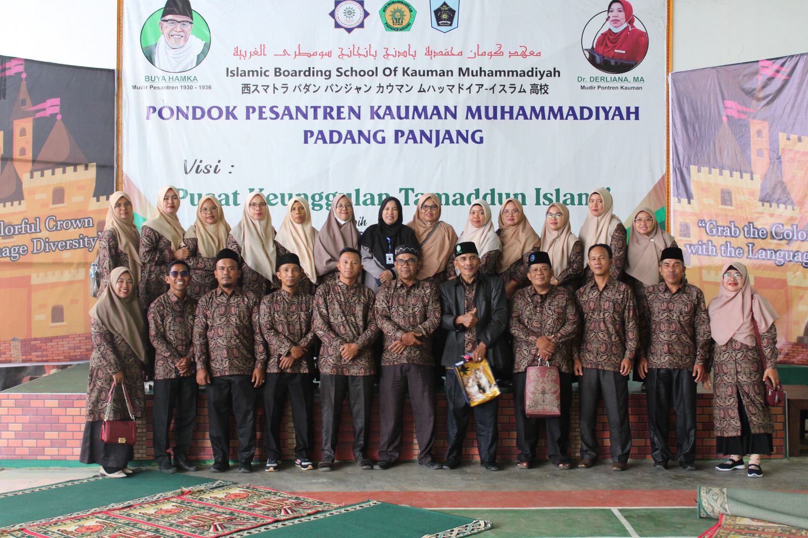 Ponpes Khairatul Hasanah Muhammadiyah Lakitan Kunjungi Pontren Kauman Padang Panjang