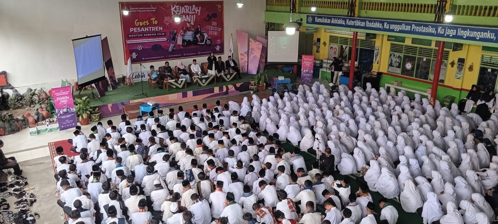 Sambut Pesta Pemilu Tahun 2024, KPU Padang Panjang Gelar Goes to Pesantren di Pontren Kauman