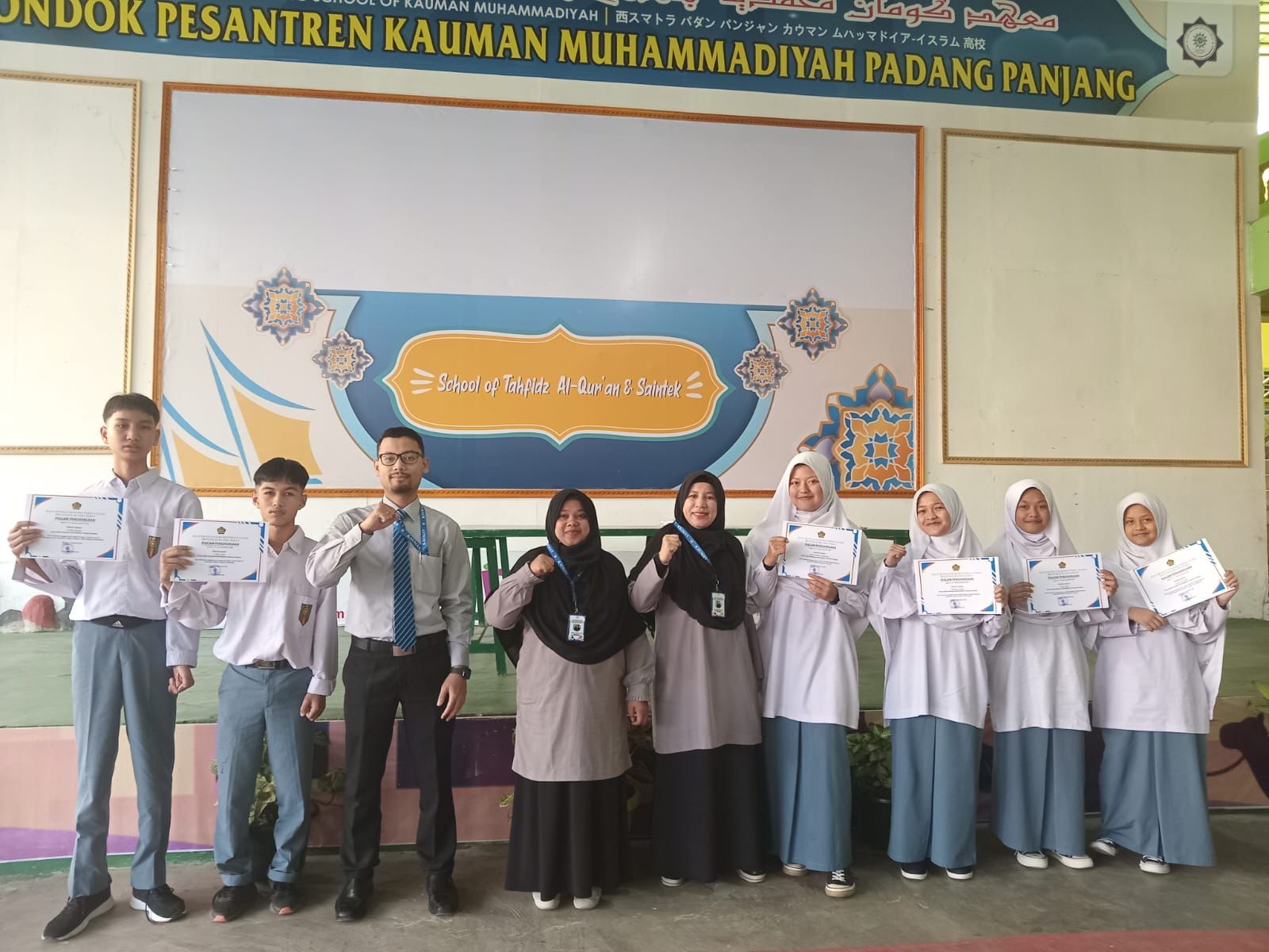 Santri Pontren Kauman Raih 10 Penghargaan Santri Berprestasi Dari Kanwil Kemenag Provinsi Sumatera Barat