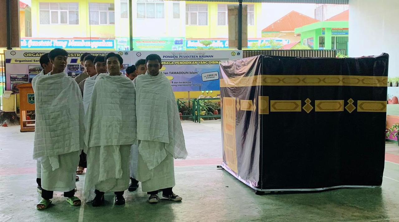 Pesantren KAUMAN Melakukan Inovasi dengan Menerapkan Praktek Manasik Haji Sebagai Syarat Kelulusan Kelas XII