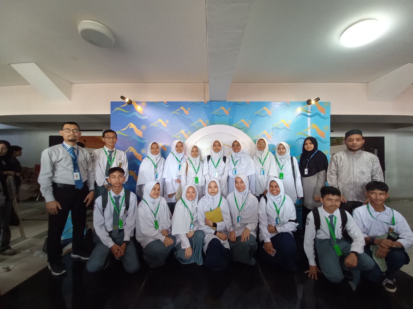 Pembukaan Olympic Ahmad Dahlan VII di SOR Si Jalak Harupat , Kontingen Pesantren KAUMAN Siap Berkompetisi