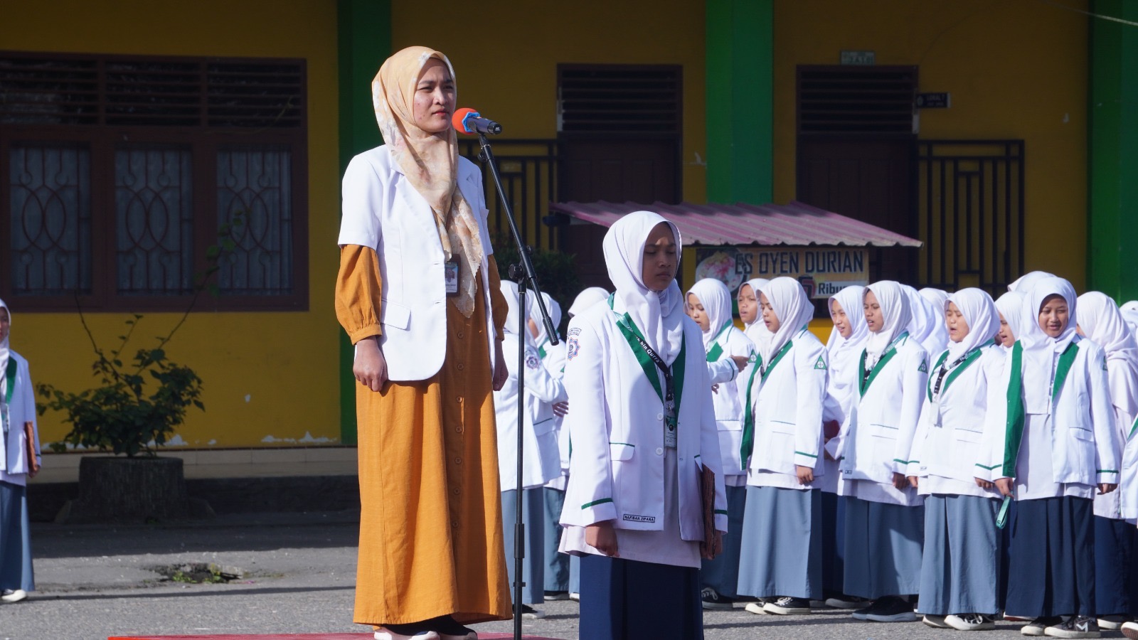 Pesantren KAUMAN Hadirkan Dokter untuk Memberikan Edukasi tentang Anemia dan LGBT