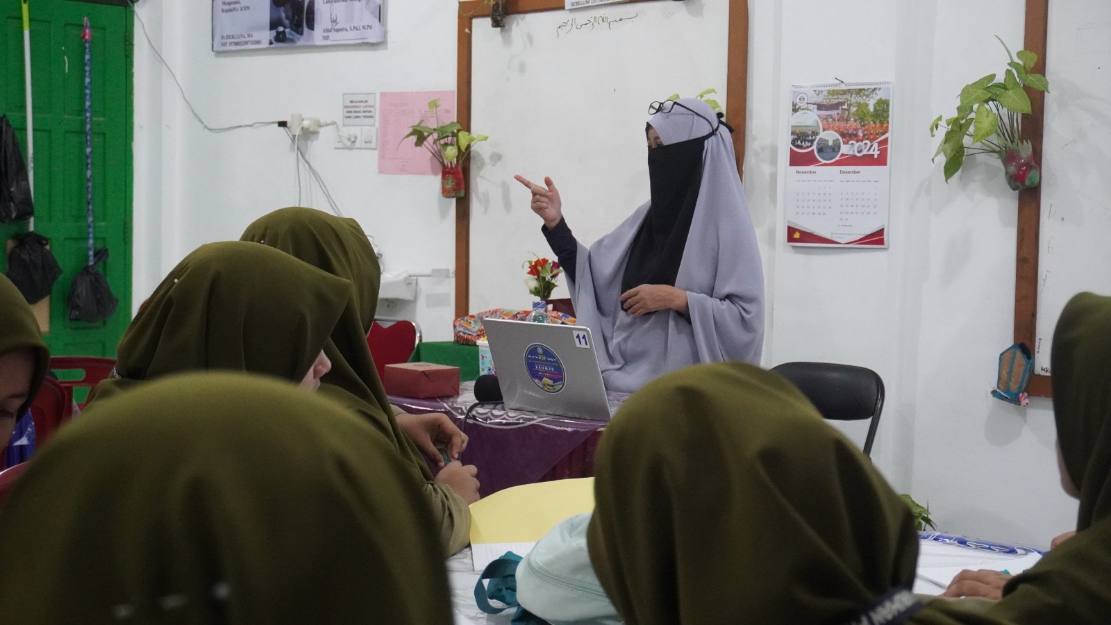 UPTD Puskesmas Koto Katiak Berbagi Ilmu di KAUMAN, Latih Santri PKPR