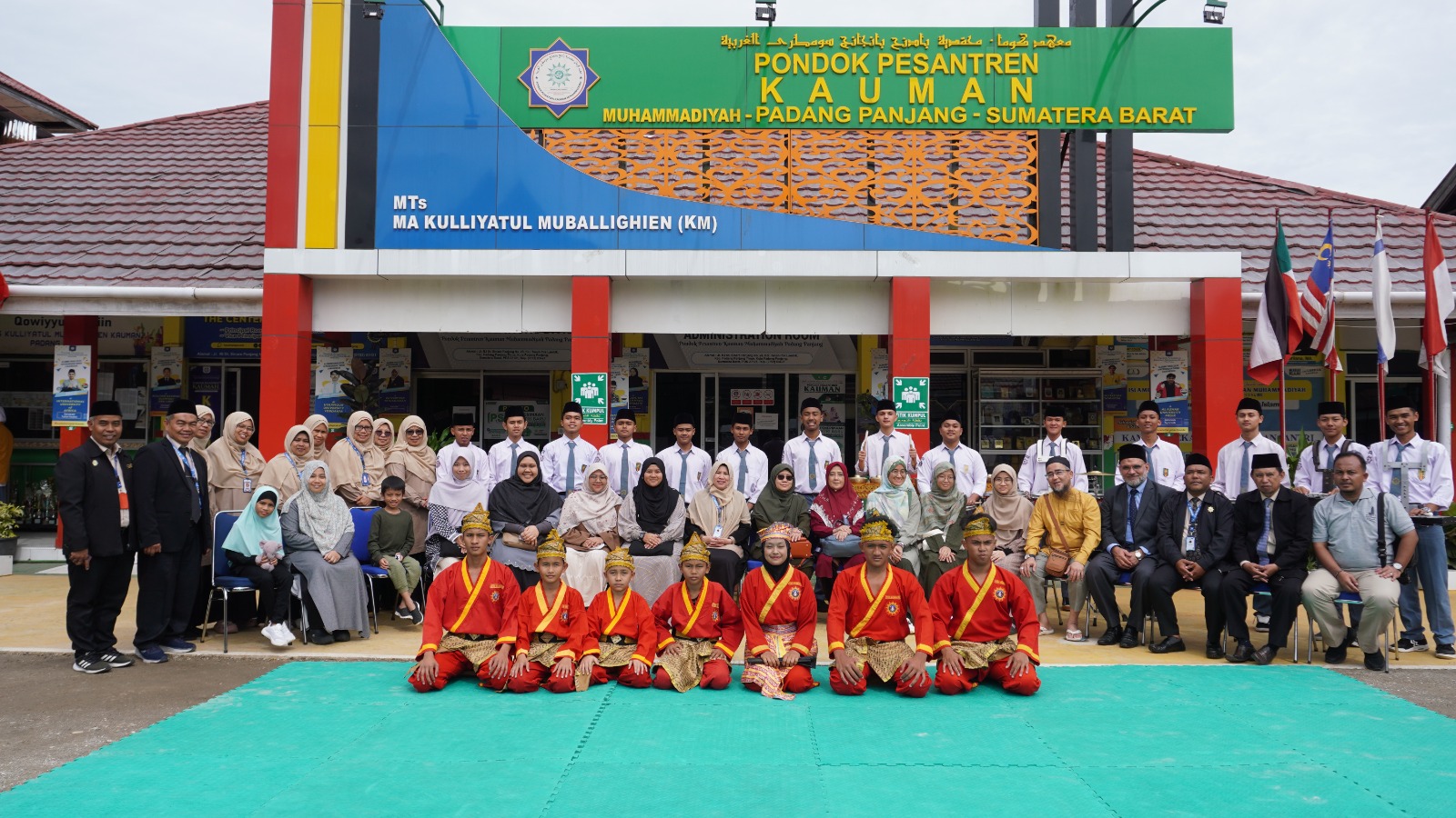 TAMU INTERNASIONAL KE-97 BERASAL DARI SINGAPORE