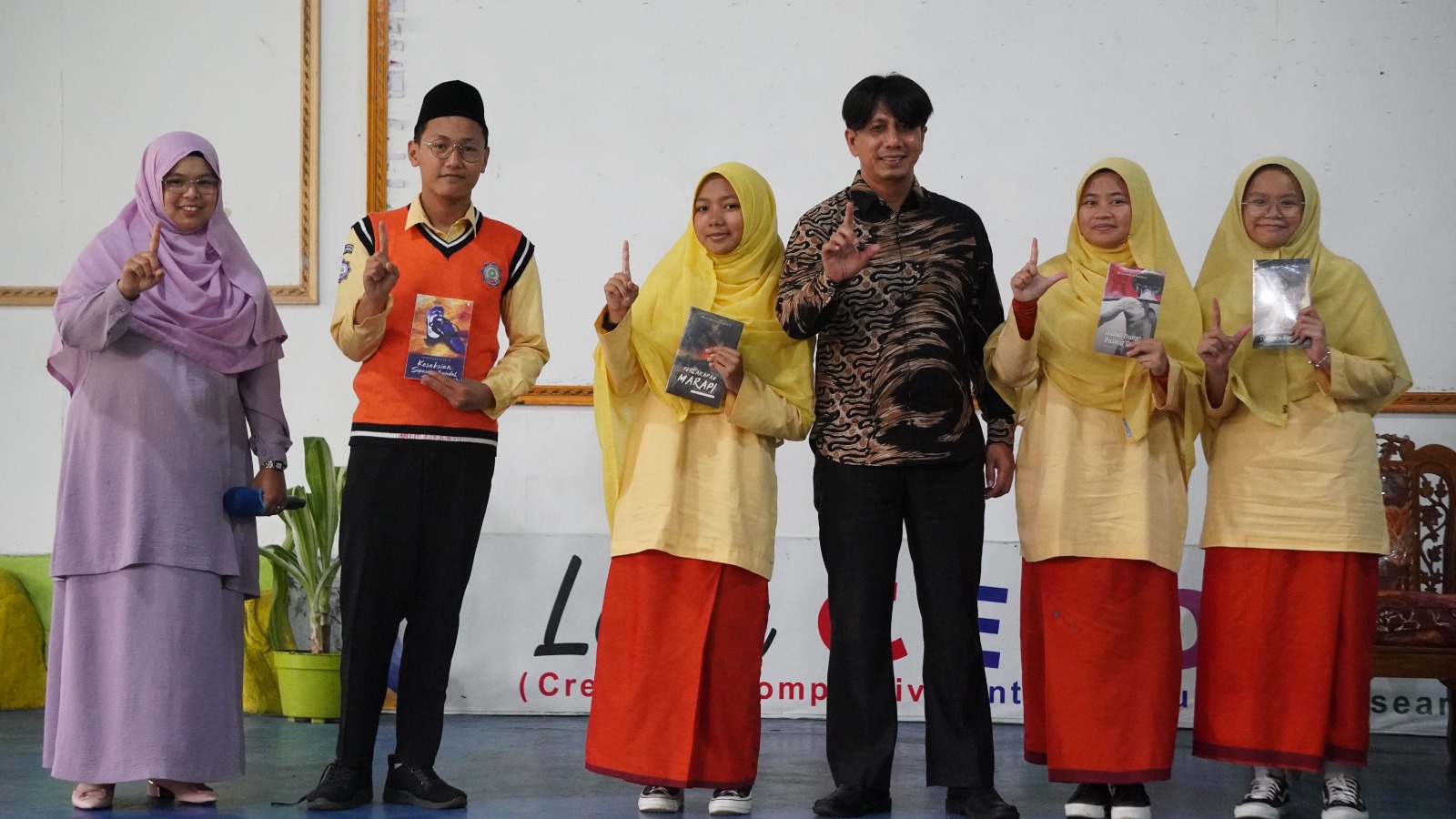 Fondasi Literasi Diperkuat: Muhammad Subhan Motivasi Penulis Pemula di KAUMAN